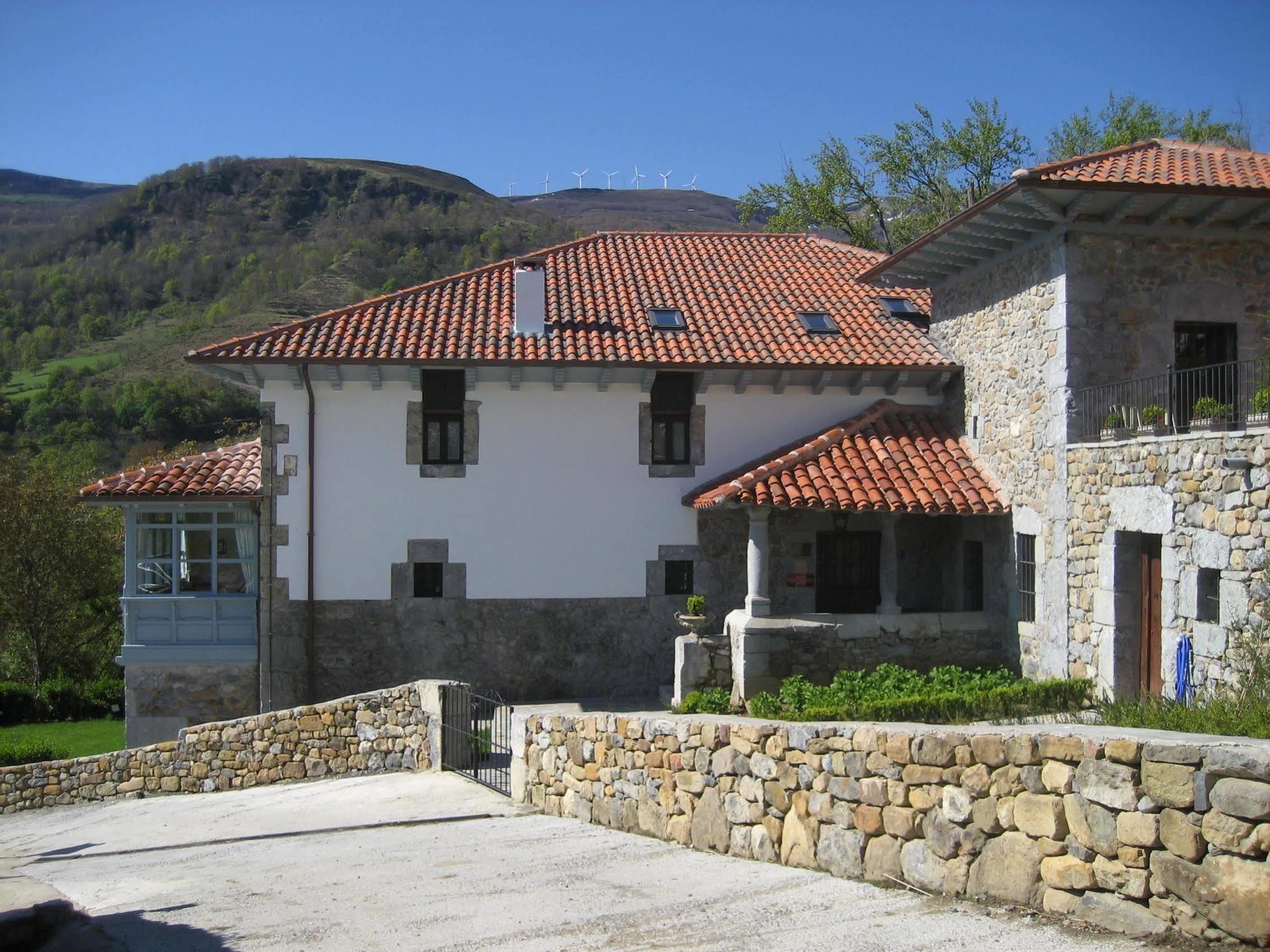 Hotel Casona De Quintana Quintana  Buitenkant foto